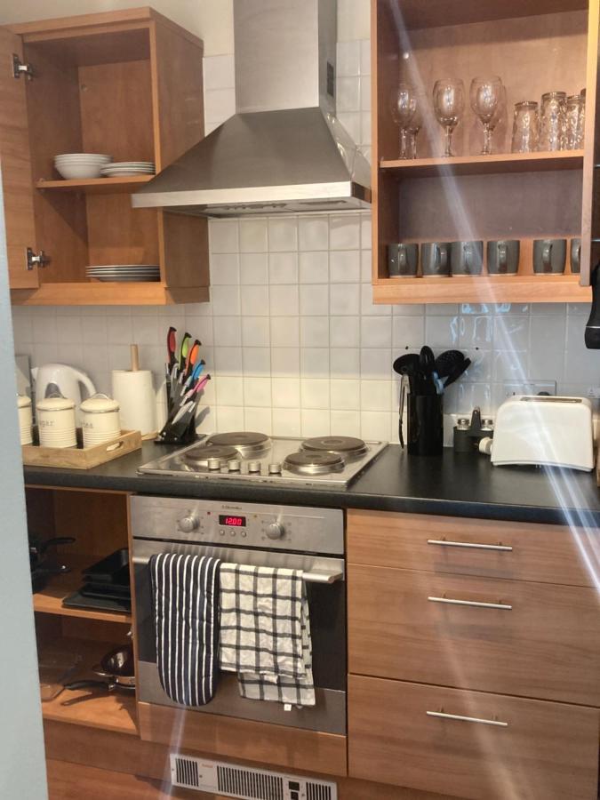 Modern Apartment Located In Cmk Restaurant Quarter Milton Keynes Ngoại thất bức ảnh